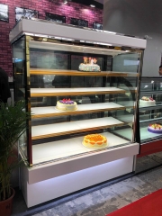TỦ TRƯNG BÀY BÁNH KEM 5 TẦNG TRẮNG- ĐEN