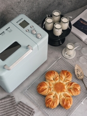 Máy làm bánh mì Petrus 9709 ( tặng sách dạy làm bánh )