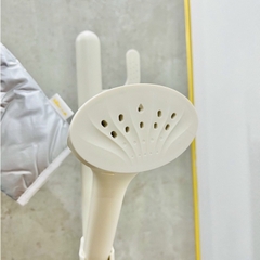Bàn là hơi nước cây Bear GTJ-B15V1