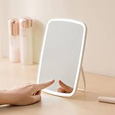 Gương trang điểm có đèn LED NV026