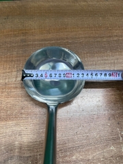 Muôi canh cán dài