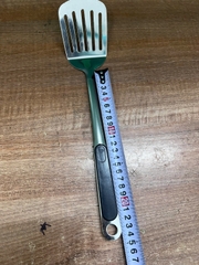 Xẻng lỗ xào thức ăn