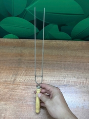 Xiên nướng thịt hình chữ U