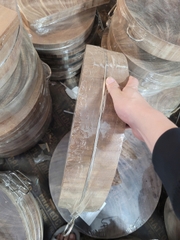 Thớt gỗ nghiến tròn 27cm x 4cm