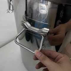 THÙNG INOX 201 CÓ NẮP GÀI 12 - 170L