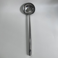 Muôi múc canh inox cán dài