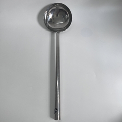 Muôi múc canh inox cán dài