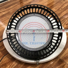 Đèn led nhà thi đấu, nhà xưởng UFO công suất 200W mã TQL-HBU200