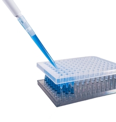 Đầu côn có lọc-bám dính thấp, hộp 96 típ-vô trùng (Pipette filter tips), hãng Fcombio-USA