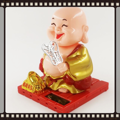 Tượng Phật Di Lặc Dùng Năng Lượng Mặt Trời