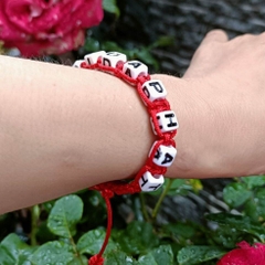 Vòng tay HandMade chỉ đỏ may mắn đính đá hoa nhiều màu
