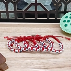 Vòng tay HandMade chỉ đỏ may mắn đính đá hoa nhiều màu