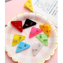 Kẹp góc giấy hình tam giác dễ thương