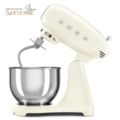 Máy trộn bột SMEG SMF05CREU 4,8 lít màu kem — đầu máy nâng lên và móc nhào
