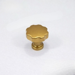 Núm tủ tân cổ điển vintage màu đồng SH3177