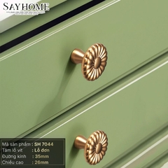 Núm tủ tân cổ điển vintage màu đồng và màu vàng gold  SH7044