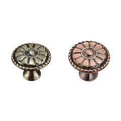 Núm tủ cổ điển màu đồng SH8206