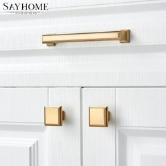 Núm tủ hiện đại màu vàng gold SH8881