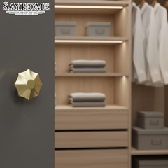 Núm tủ hiện đại màu vàng mờ SH8981