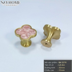 Núm tủ hiện đại màu vàng gold mặt hoa bốn cánh SH2276