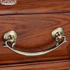 Tay nắm tủ tân cổ điển vintage màu vàng đồng SH8298