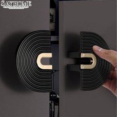 Tay nắm tủ hiện đại bán nguyệt màu đen vàng gold SH8977