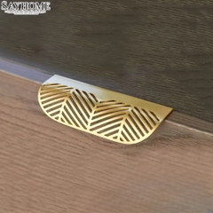 Tay nắm tủ hiện đại màu vàng đồng SH2211