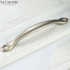 Tay nắm tủ hiện đại màu đen và màu bạc SH8890