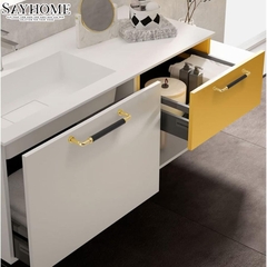 Tay nắm tủ hiện đại màu đen vàng gold SH8110