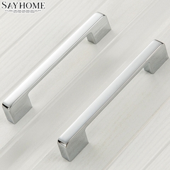 Tay nắm tủ hiện đại màu inox bóng SH5523
