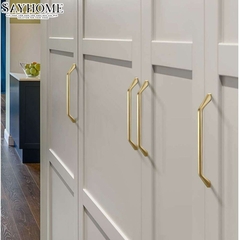 Tay nắm tủ hiện đại màu vàng mờ SH3351