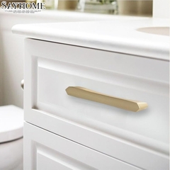 Tay nắm tủ hiện đại màu vàng gold SH8986