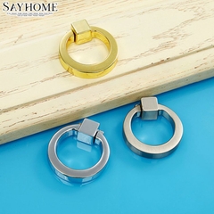 Tay nắm tủ khoen tròn hiện đại màu vàng và inox SH5163