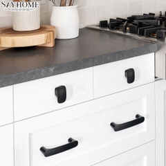 Tay nắm tủ hiện đại màu đen SH5582 tại Thành phố Hồ Chí Minh