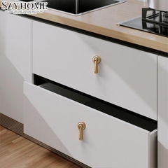 Tay nắm tủ tân cổ điển màu vàng gold SH2801