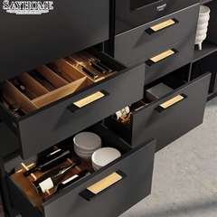 Tay nắm tủ hiện đại màu vàng đen SH5551