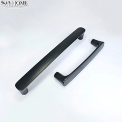Tay nắm tủ hiện đại màu đen SH5582 tại Thành phố Hồ Chí Minh