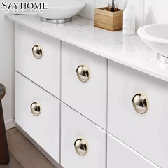 Núm tủ hiện đại màu vàng gold SH8006