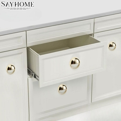 Núm tủ hiện đại màu vàng gold SH8006