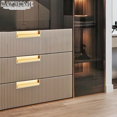 Tay nắm âm tủ hiện đại cao cấp màu vàng gold SH8031
