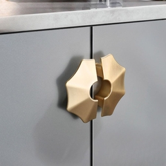 Tay nắm tủ tân cổ điển Vintage màu vàng gold SH8981