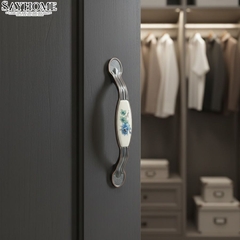 Tay nắm tủ tân cổ điển Vintage màu đồng đen mặt sứ trắng SH9023