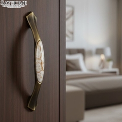 Tay nắm tủ tân cổ điển Vintage màu đồng mặt sứ SH9377