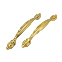 Tay nắm tủ tân cổ điển vintage màu vàng SH8855