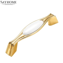 Tay nắm tủ tân cổ điển Vintage màu vàng gold mặt sứ trắng SH5583