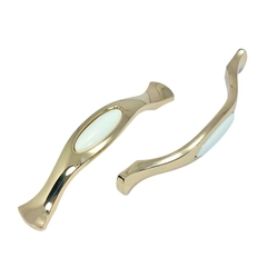 Tay nắm tủ tân cổ điển Vintage màu vàng gold mặt sứ trắng SH5588