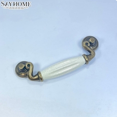 Tay nắm tủ tân cổ điển Vintage màu đồng mặt sứ trắng SH5744