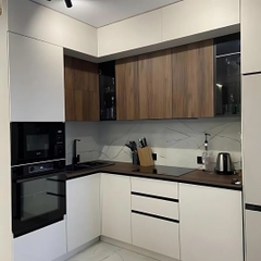 Tủ bếp chữ L TB039