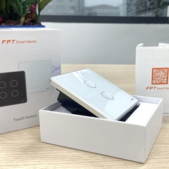 Công tắc cảm ứng nhà thông minh FPT Smart Home Athena vuông màu trắng 2 nút