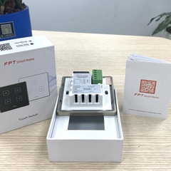 Công tắc cảm ứng nhà thông minh FPT Hera vuông 4 nút màu trắng
